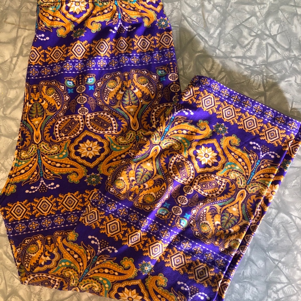 2/$30 Capri Leggings with Moroccan pattern